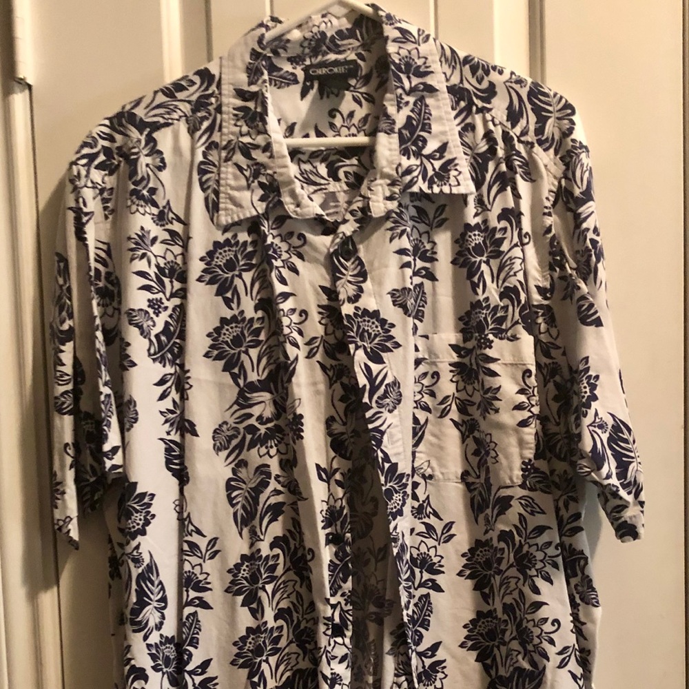 Men’s Hawaiian style shirt